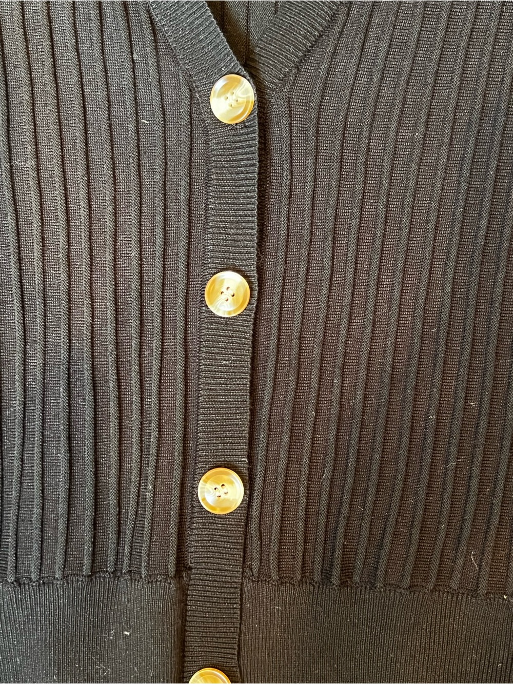 Pinque Black Ribbed V-Neck Button-Front Cardigan - Small - Picture 6 of 8